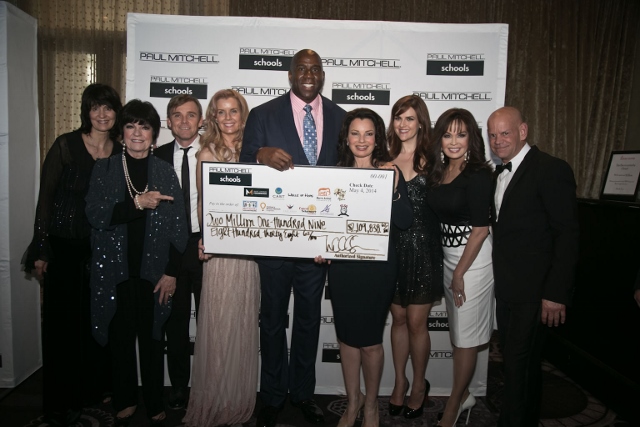 2014 FUNraising Gala OFFICIAL PHOTO (640x427)